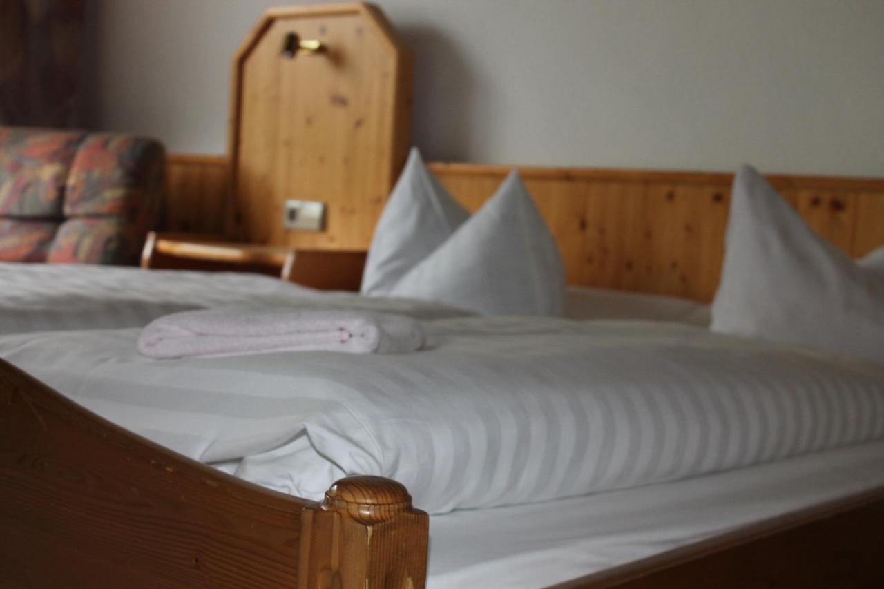 Hotel Waldfrieden Elsterberg エクステリア 写真